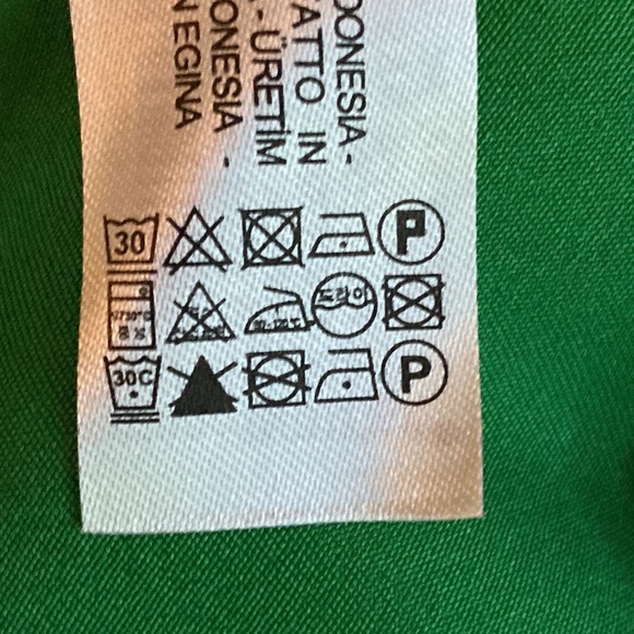 NWT. Zara Emerald Satin Effect Ruched Midi Skirt. Size S. - Picture 10 of 11